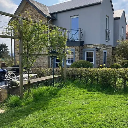 Maison et son jardin situés dans le Condroz Marchin Extérieur photo
