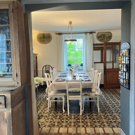 Maison et son jardin situés dans le Condroz Marchin Extérieur photo