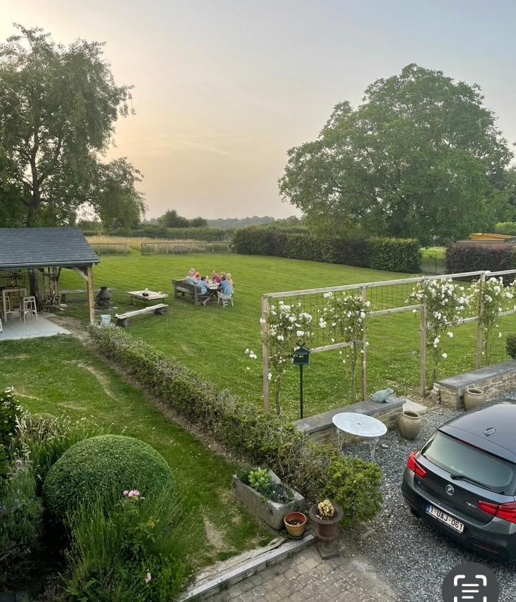 Maison Et Son Jardin Situes Dans Le Condroz