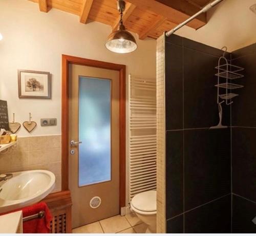 Maison Et Son Jardin Situes Dans Le Condroz *
