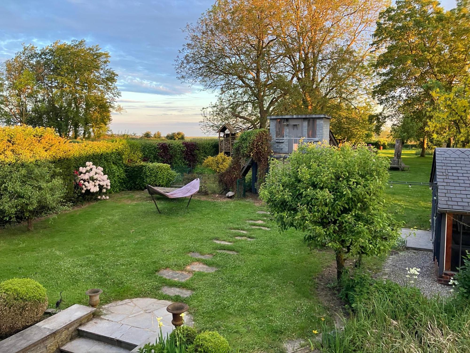 Villa Maison Et Son Jardin Situes Dans Le Condroz Marchin